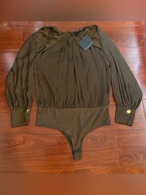 Marc New York Andrew Marc Brown Pleated Long Sleeve Bodysuit Size Small NWT